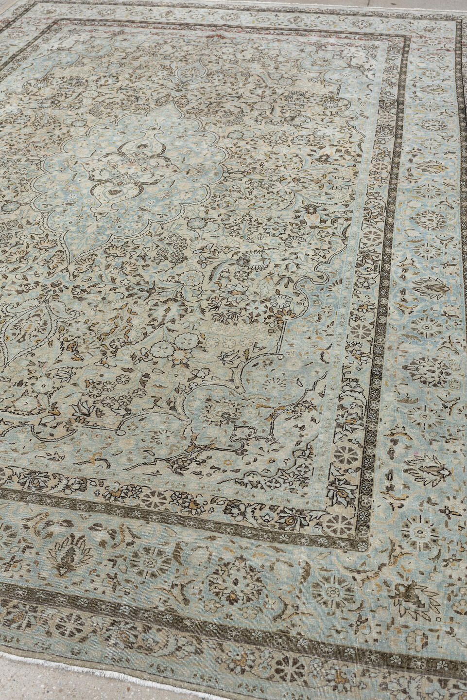 7' x 10' one-of-a-kind handmade antique Kashan large size rug. Color palette: pale blue, ivory, taupe, brown, camel, slate