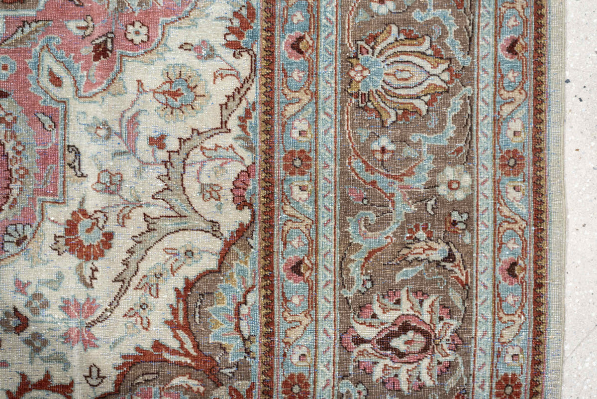 9' x 11' one-of-a-kind handmade antique Sarouk large size rug. Color palette: ivory, taupe, dusty rose, teal, terracotta