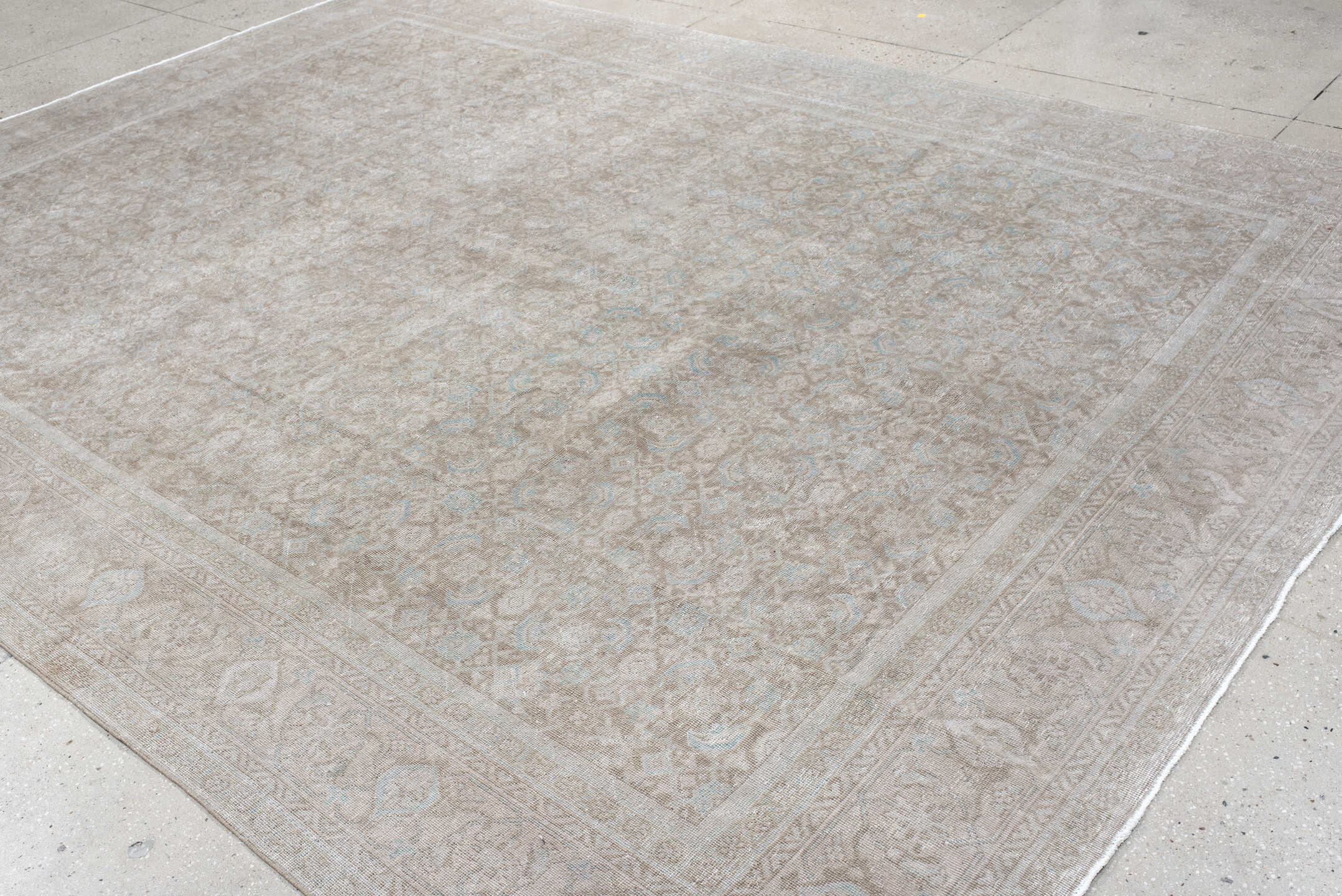 9' x 13' one-of-a-kind handmade vintage Mahal large size rug. Color palette: ivory, taupe, beige, cream, pale blue, sand