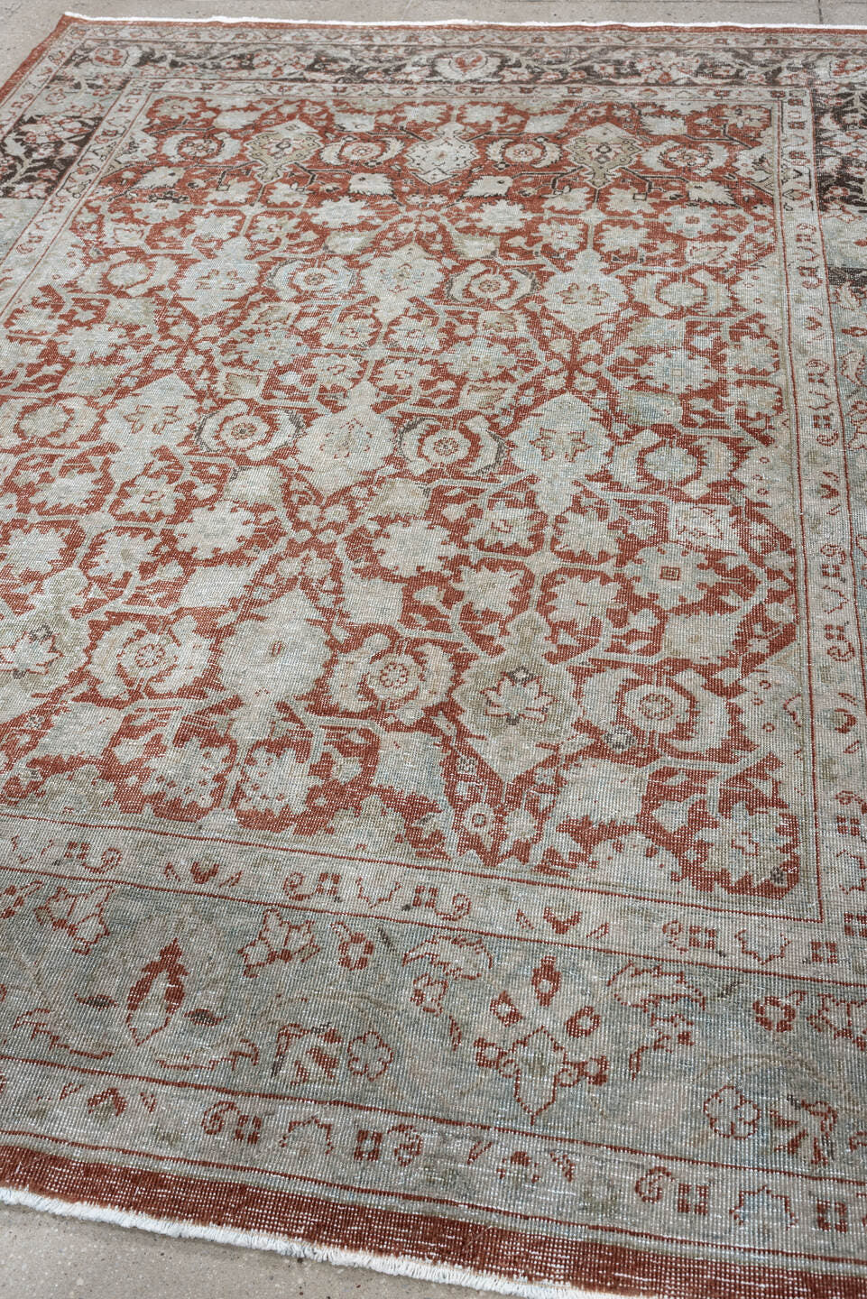 6' x 8' one-of-a-kind handmade antique Mahal medium size rug. Color palette: terracotta, ivory, pale blue gray, rust