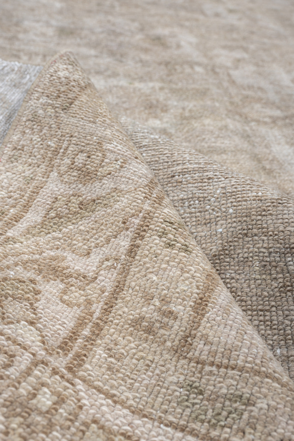 4' x 6' one-of-a-kind handmade antique Hamadan rug. Color palette: ivory, taupe, beige, sand, camel, gray beige, gray