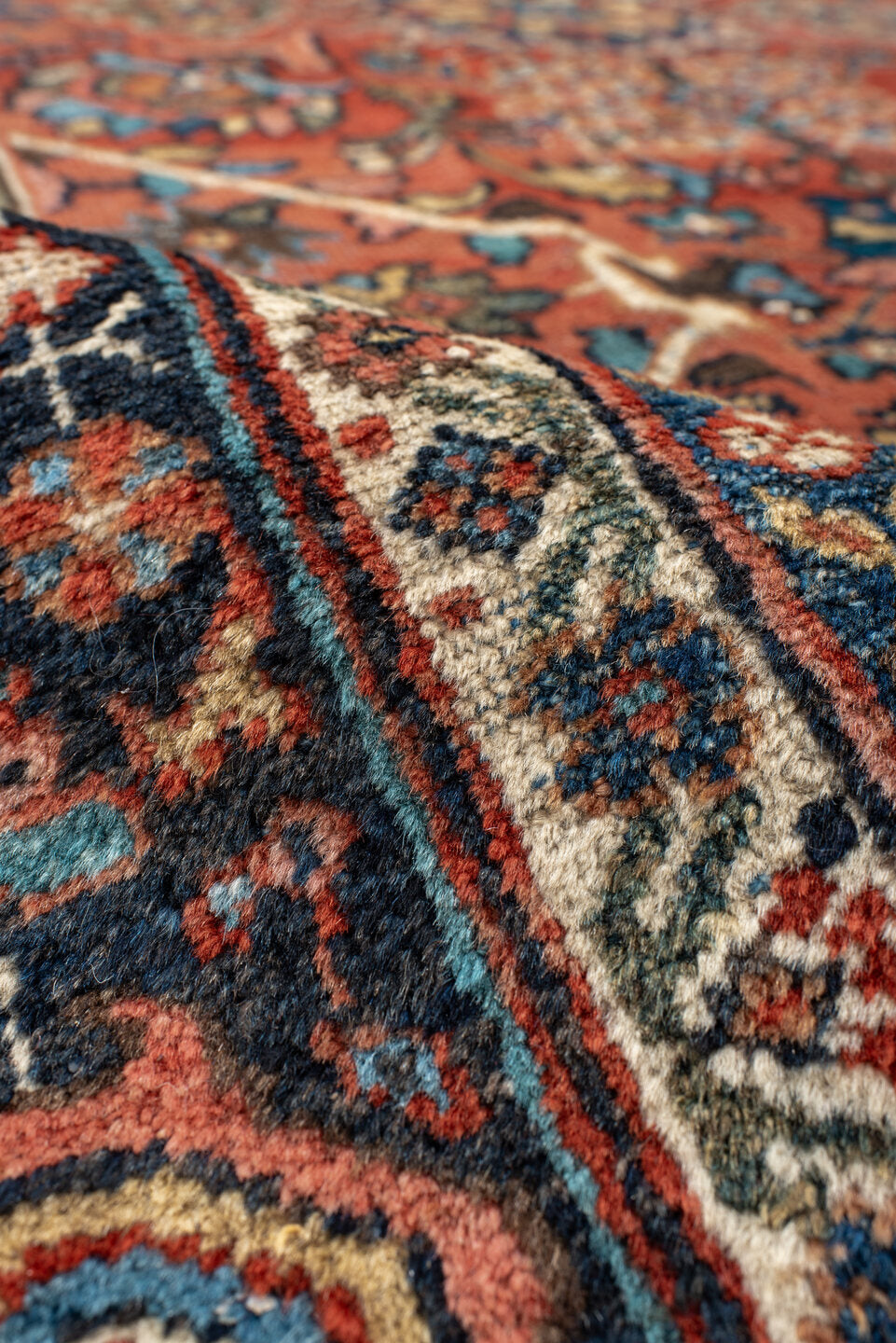 8' x 12' one-of-a-kind handmade vintage Mahal large size rug. Color palette: antiquewhite, arapawa, black, blue, brown