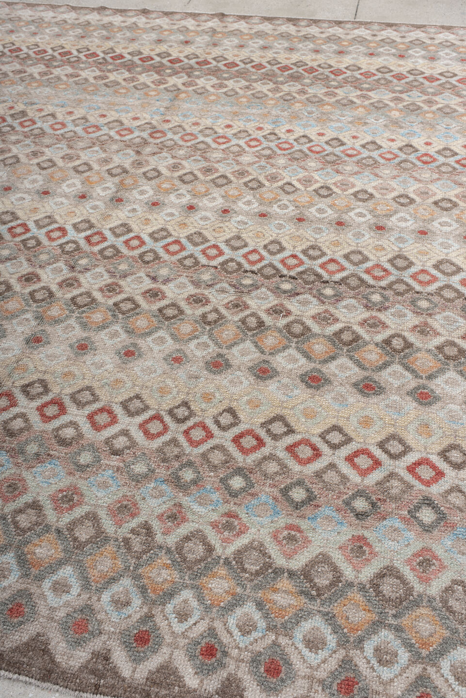 9' x 11' one-of-a-kind handmade vintage Oushak large size rug. Color palette: ivory, taupe, brown, rust, pale_blue, blush