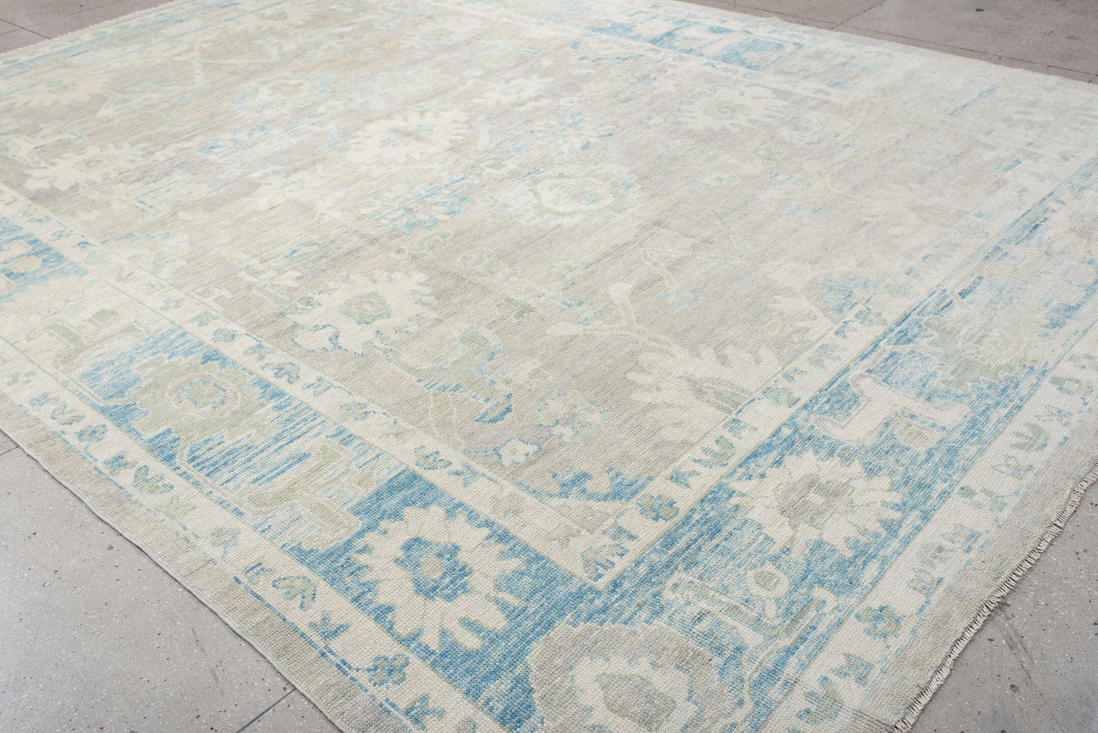 10' x 14' one-of-a-kind handmade vintage Oushak large size rug. Color palette: off-white, gray, light gray, light blue