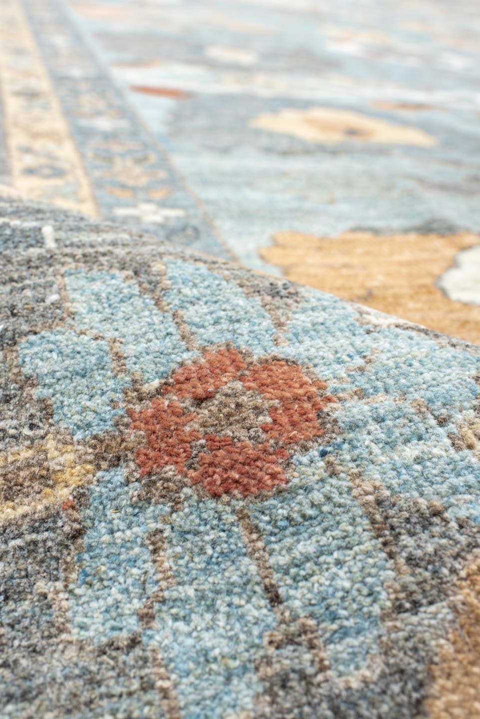 11' x 15' one-of-a-kind handmade vintage Sultanabad oversize rug. Color palette: light blue, gray, ivory, peach, taupe, rust