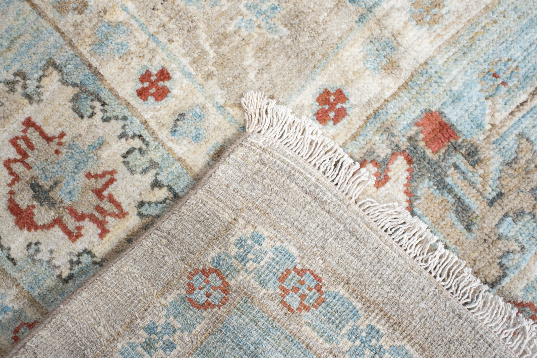 5' x 7' one-of-a-kind handmade vintage Sultanabad rug. Color palette: taupe, ivory, sky blue, rust, charcoal, cream, beige