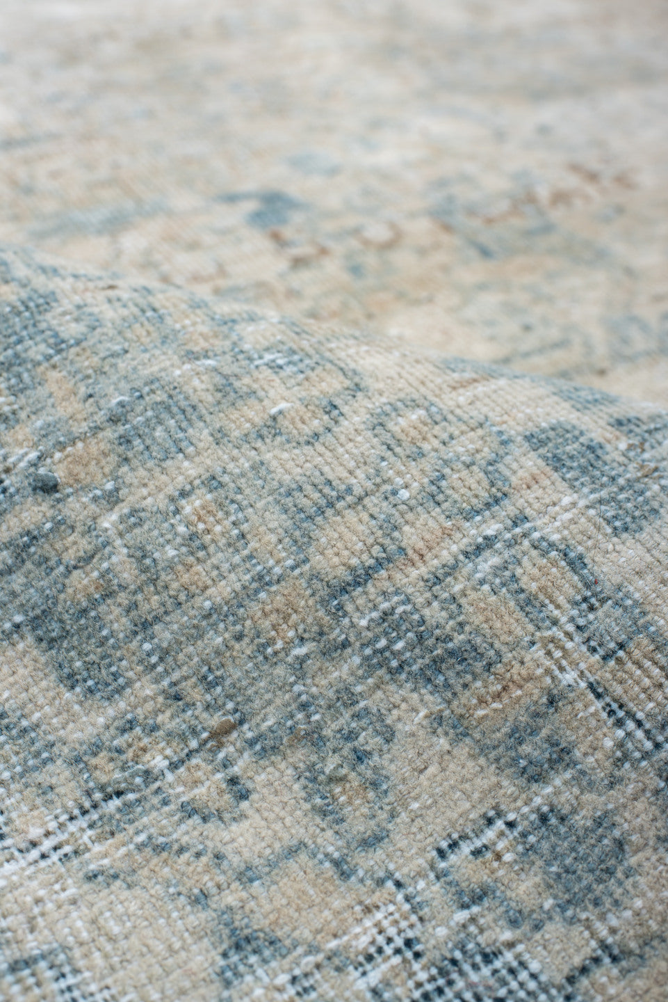 3' x 3' one-of-a-kind handmade antique Sarouk small size rug. Color palette: ivory, pale blue, taupe, cream, beige