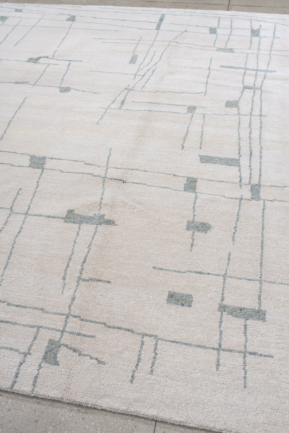 8' x 10' one-of-a-kind handmade vintage Tribeca large size rug. Color palette: ivory, pale blue, cream, light gray