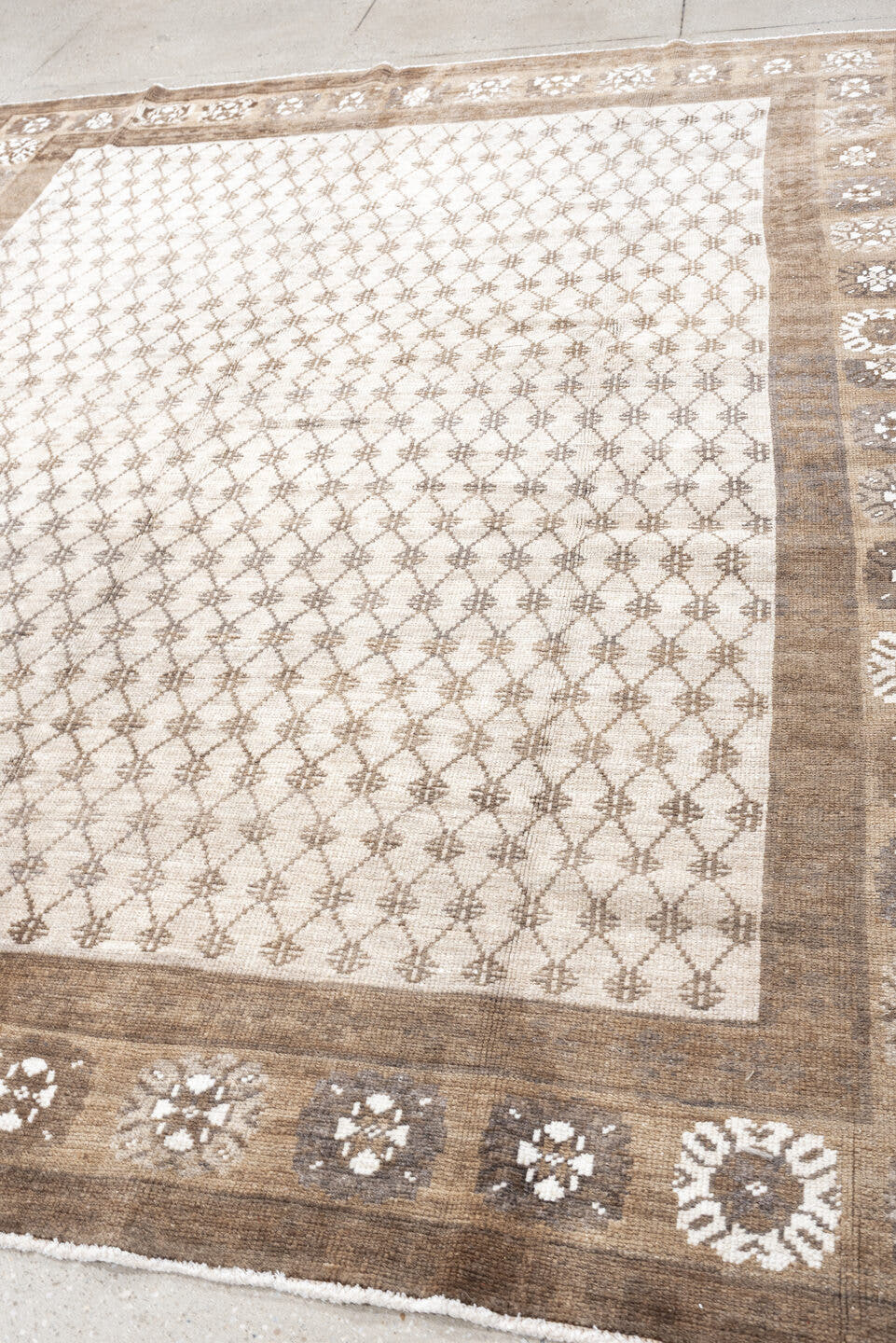 8' x 9' one-of-a-kind handmade antique Kars large size rug. Color palette: taupe, ivory, beige, camel, cream, gray