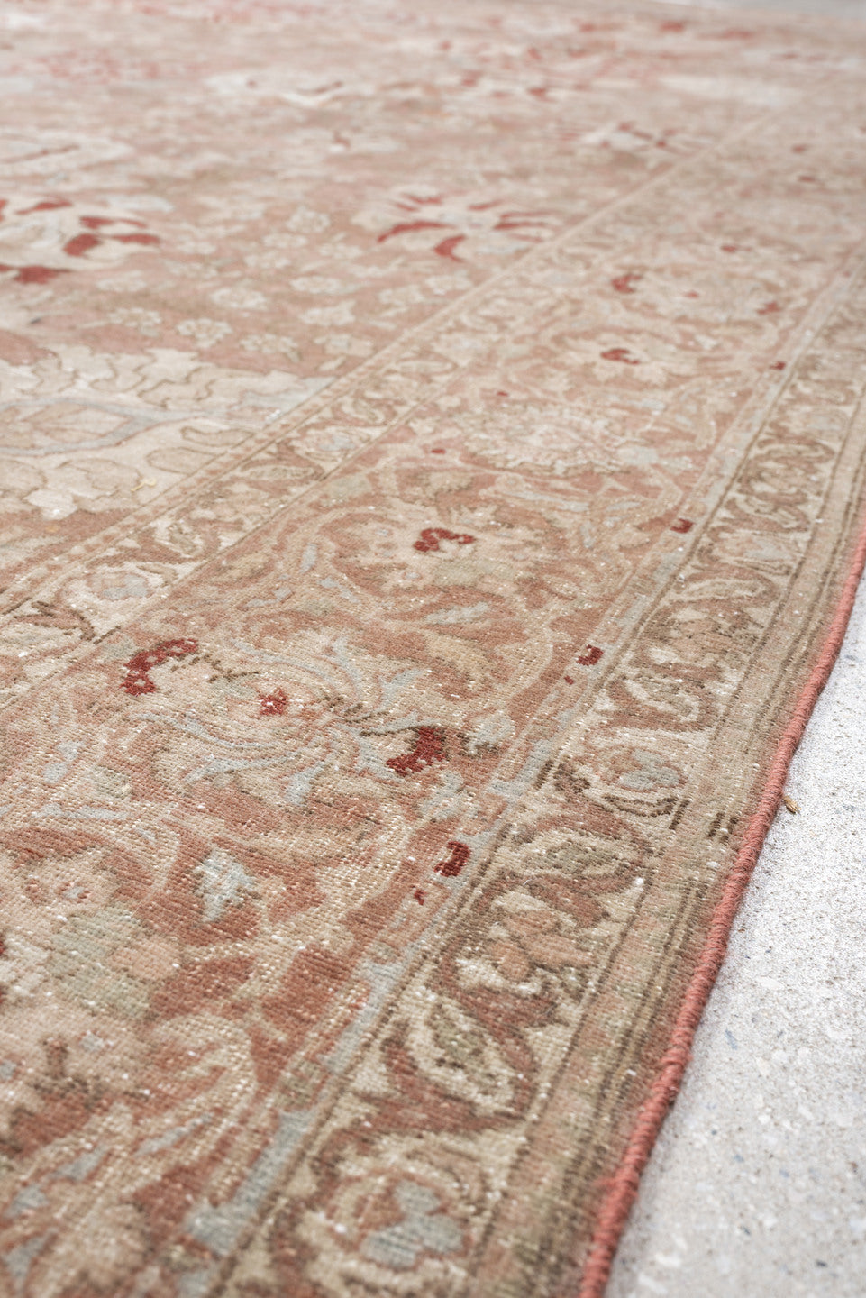 10' x 13' one-of-a-kind handmade antique Mahal large size rug. Color palette: rose, ivory, taupe, pale blue, rust, beige