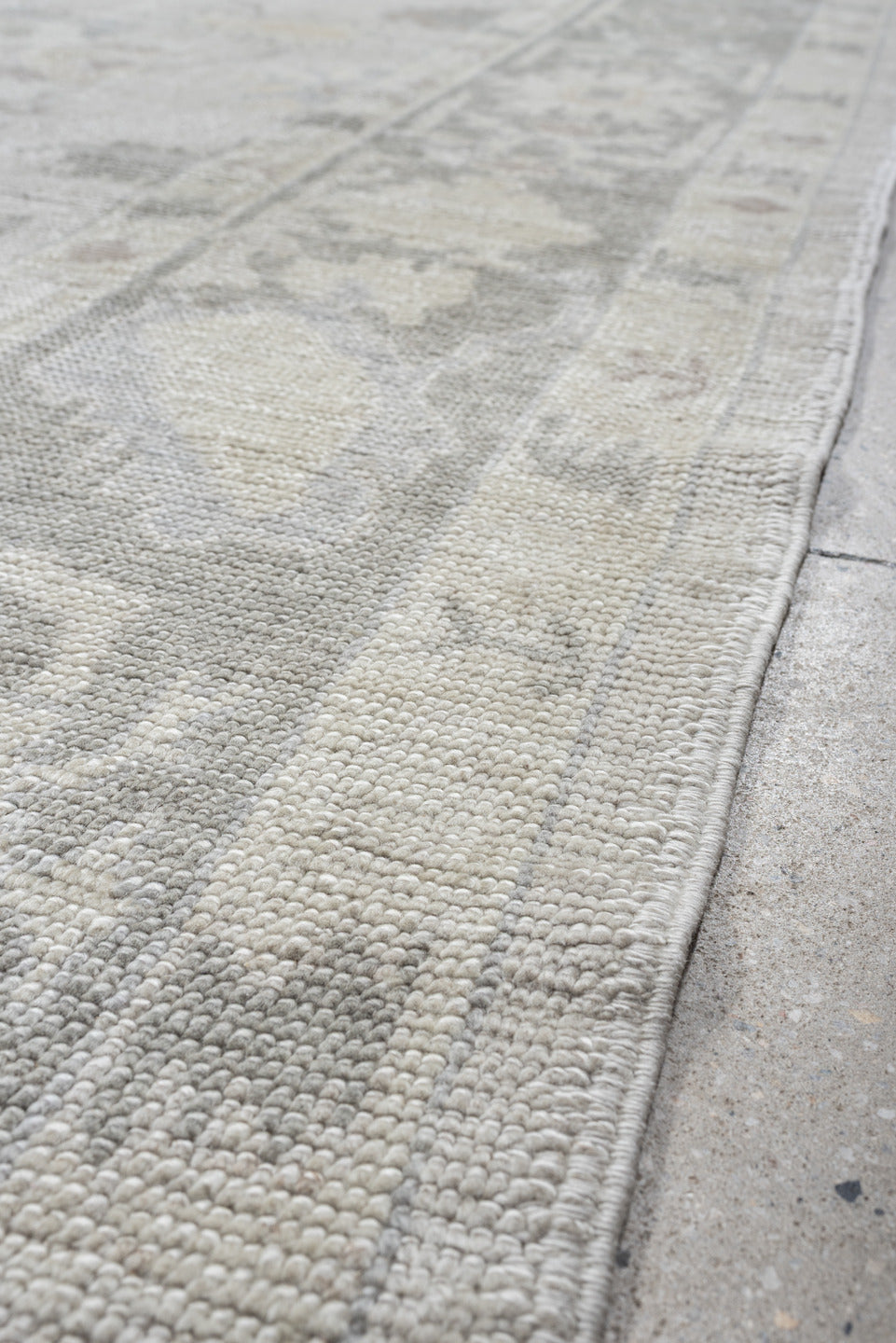 9' x 13' one-of-a-kind handmade vintage Oushak large size rug. Color palette: ivory, pale gray, blush, taupe, sage