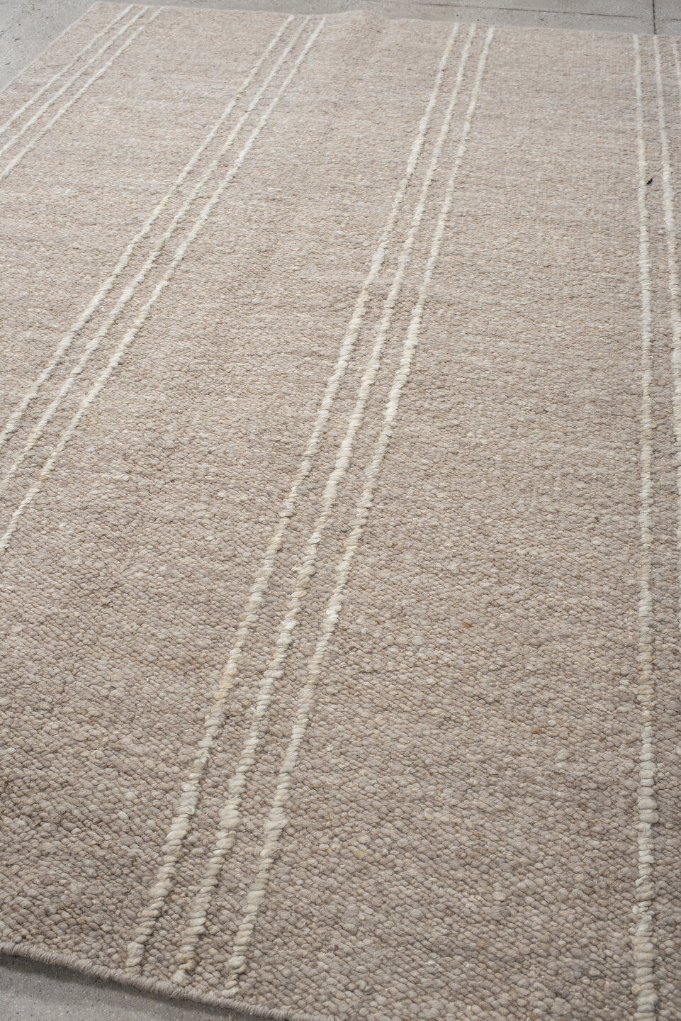 6' x 9' one-of-a-kind handmade vintage Flatweave medium size rug. Color palette: taupe, ivory, beige, cream, gray