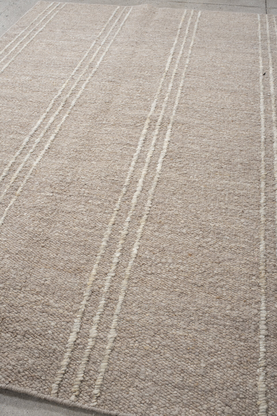 6' x 9' one-of-a-kind handmade vintage Flatweave medium size rug. Color palette: taupe, ivory, beige, cream, gray