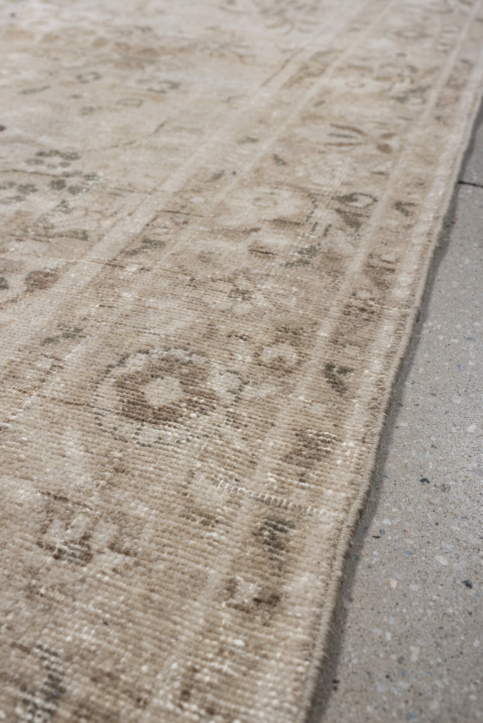 5' x 7' one-of-a-kind handmade vintage Hamadan medium size rug. Color palette: ivory, beige, taupe, sand, pale blue, greige