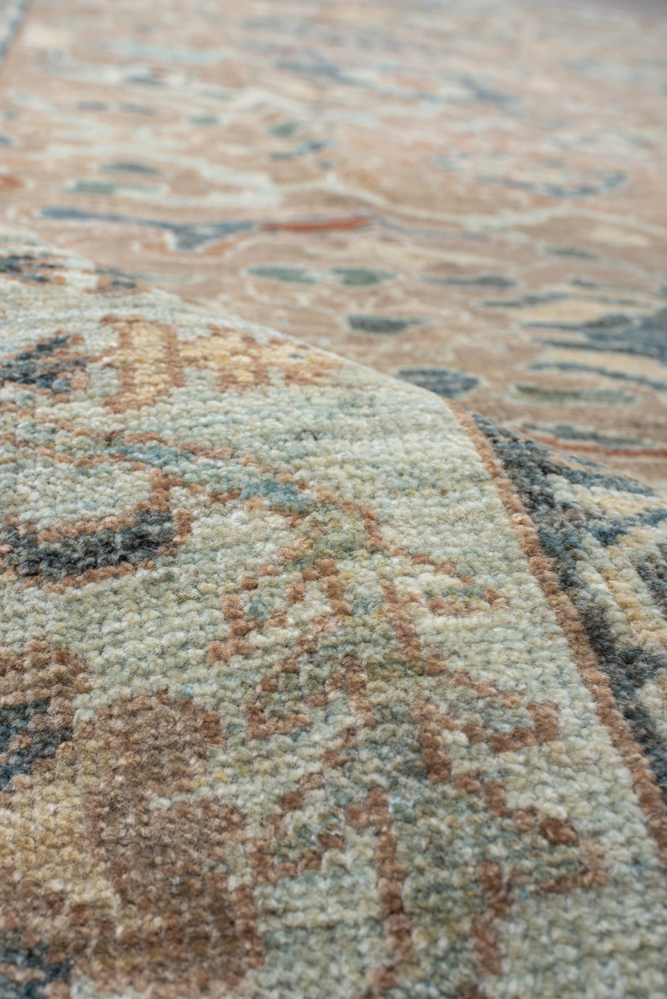 9' x 11' one-of-a-kind handmade vintage Sultanabad large size rug. Color palette: beige, ivory, muted blue, sage, taupe