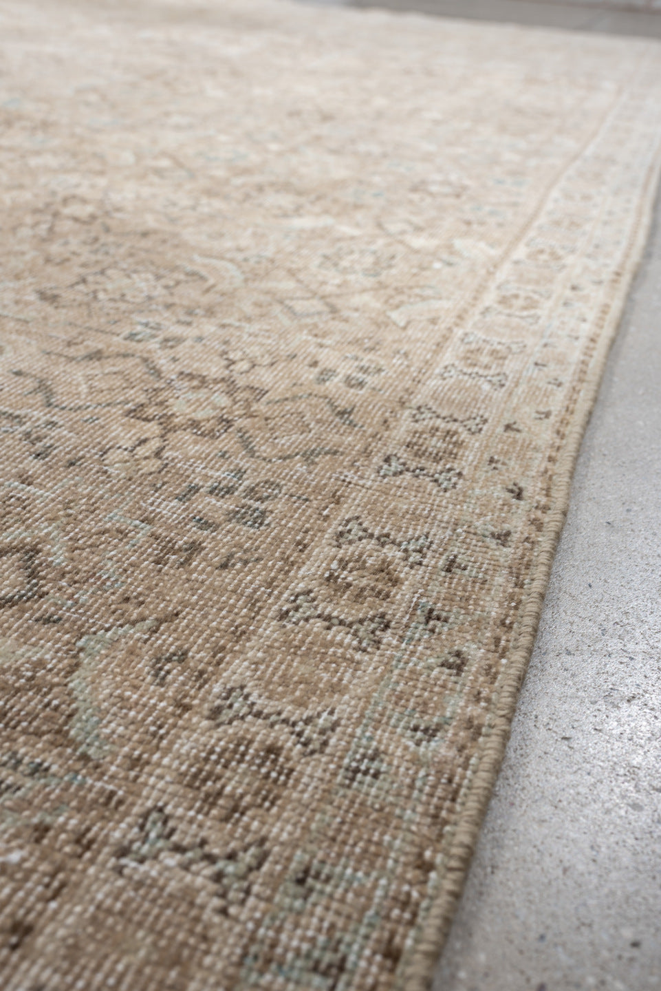 7' x 10' one-of-a-kind handmade antique Mahal large size rug. Color palette: ivory, taupe, beige, pale blue, charcoal, camel
