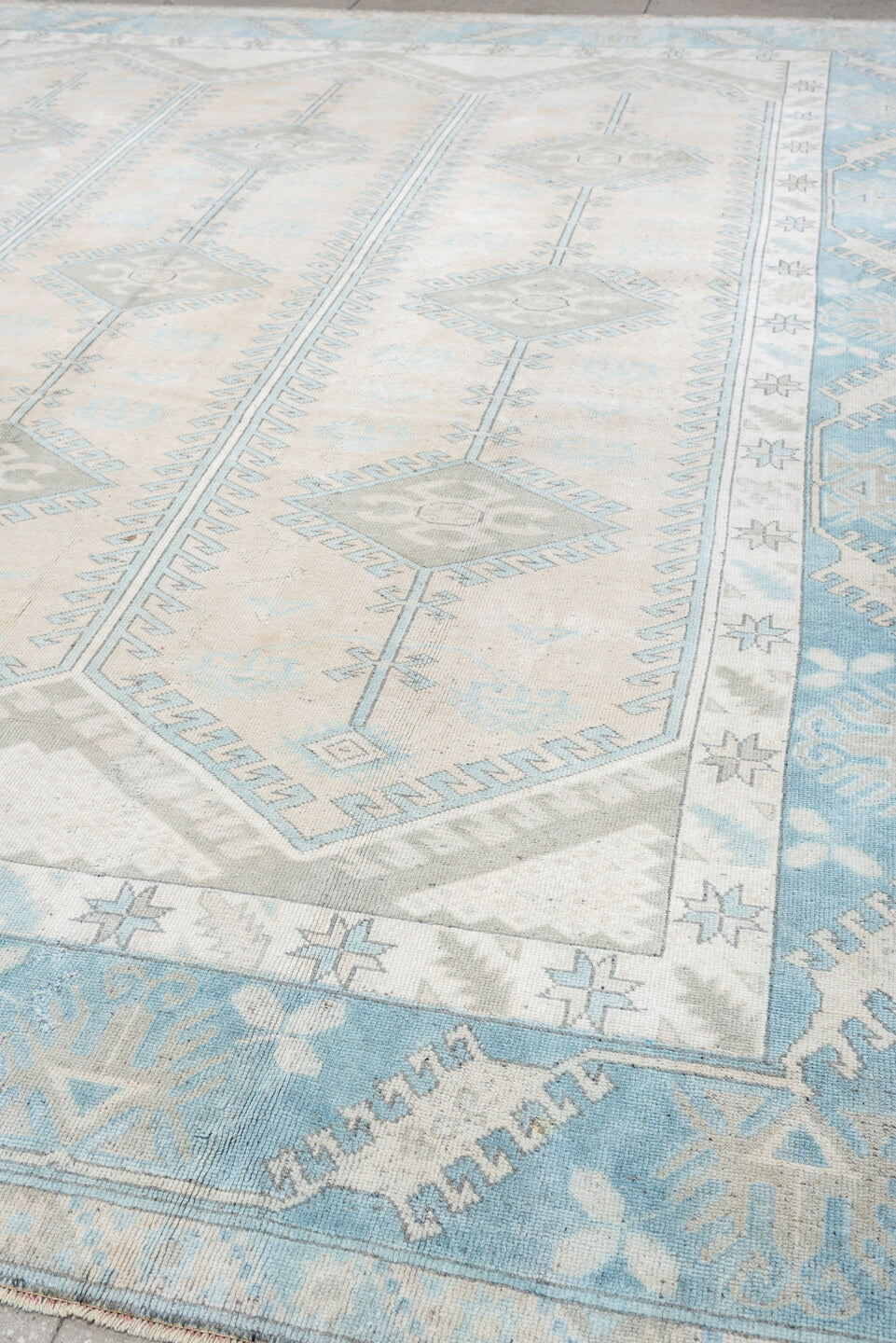 10' x 10' one-of-a-kind handmade antique Oushak large size rug. Color palette: ivory, powder blue, pale gray, taupe, slate