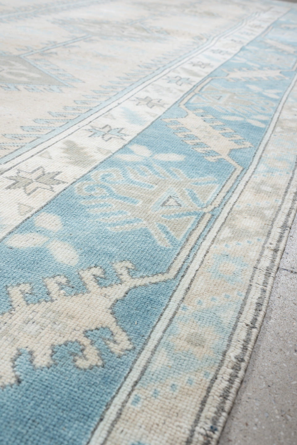 10' x 10' one-of-a-kind handmade antique Oushak large size rug. Color palette: ivory, powder blue, pale gray, taupe, slate