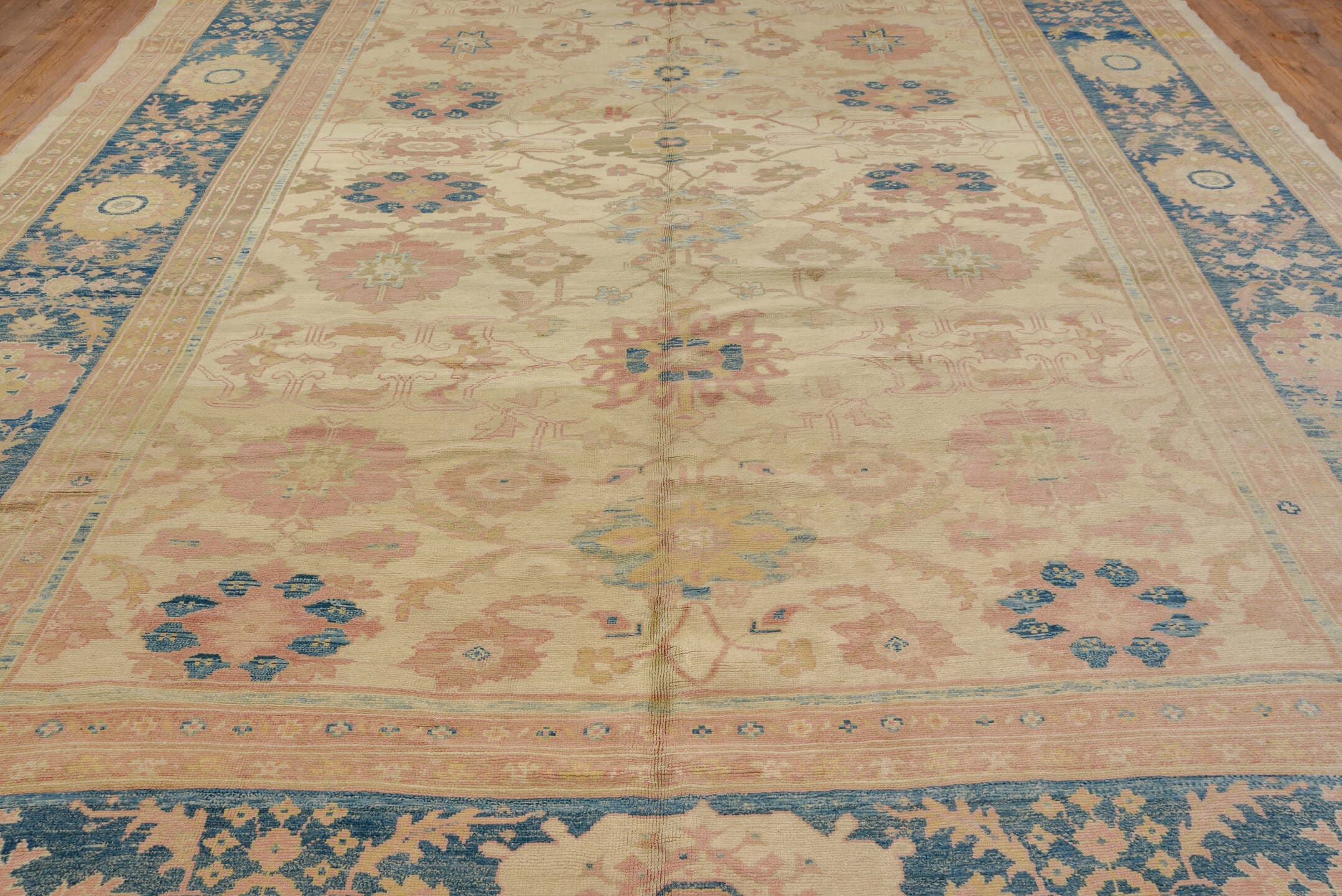 12' x 18' one-of-a-kind handmade vintage Sultanabad oversize rug. Color palette: ivory, beige, sky blue, taupe, camel, cream
