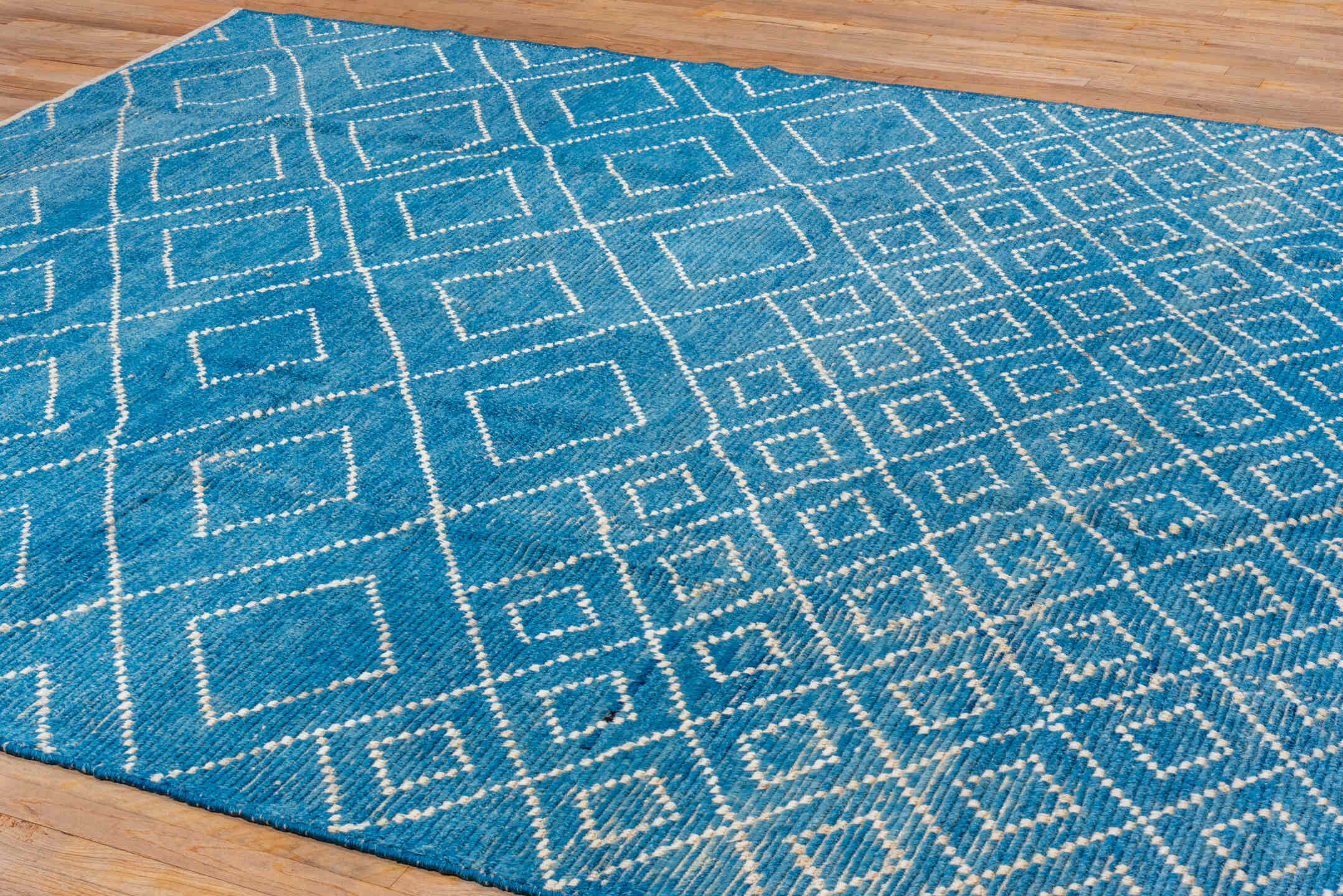 8' x 10' one-of-a-kind handmade vintage Tulu large size rug. Color palette: teal, ivory, sky_blue, light blue