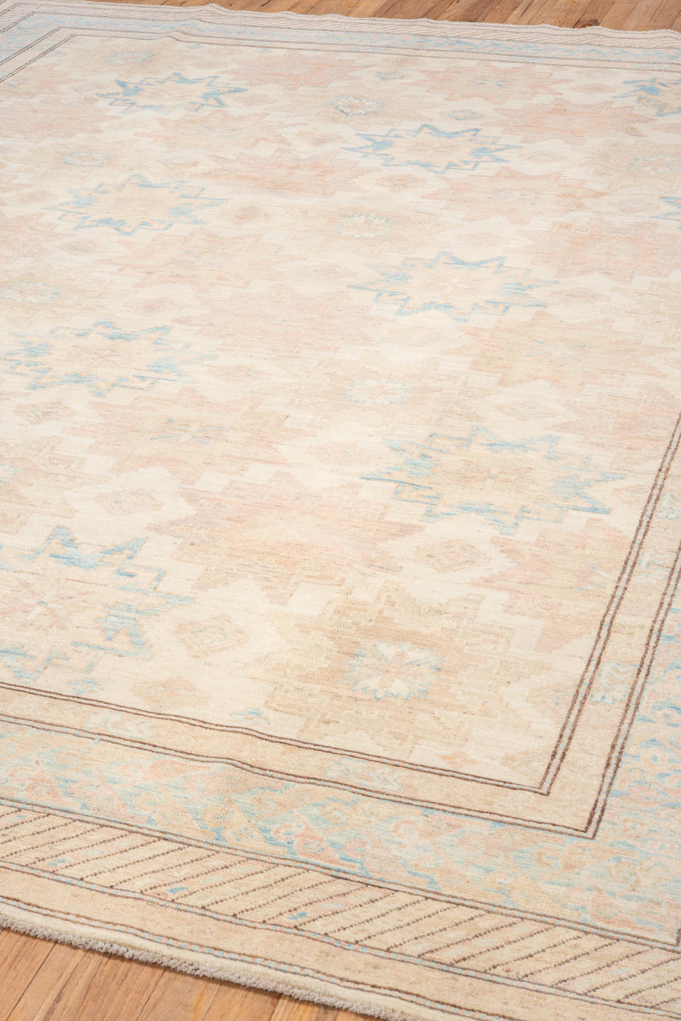 8' x 10' one-of-a-kind handmade vintage Sivas large size rug. Color palette: ivory, powder_blue, blush, beige, taupe