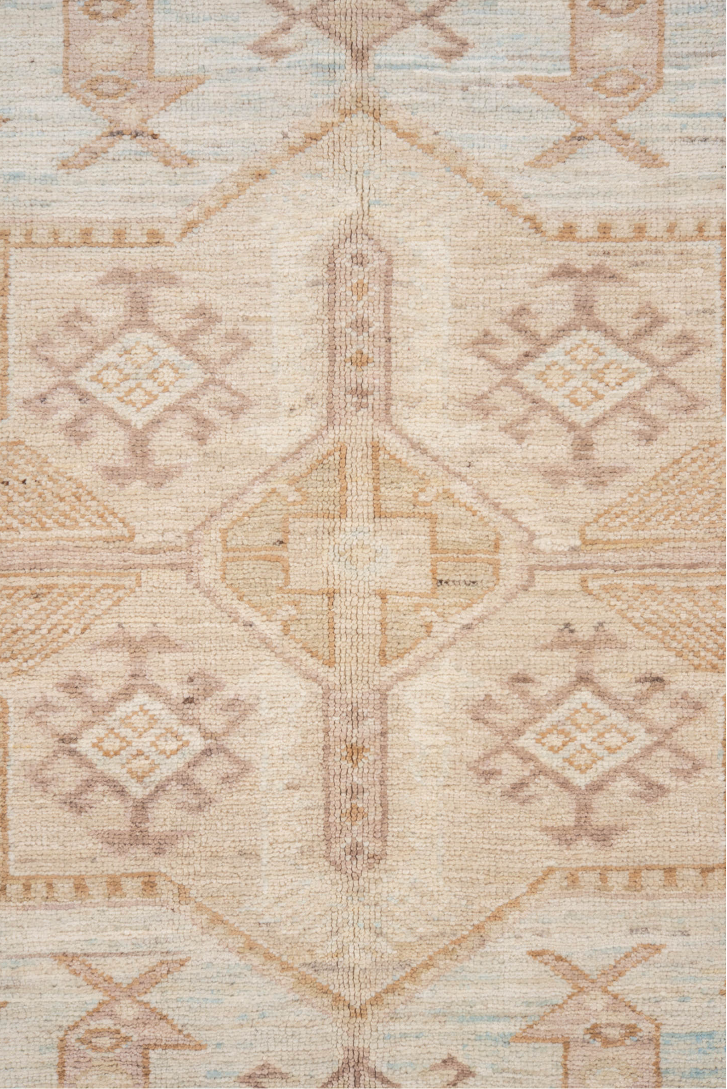 5' x 8' one-of-a-kind handmade vintage Sivas medium size rug. Color palette: antiquewhite, brown, gray, light gray, linen