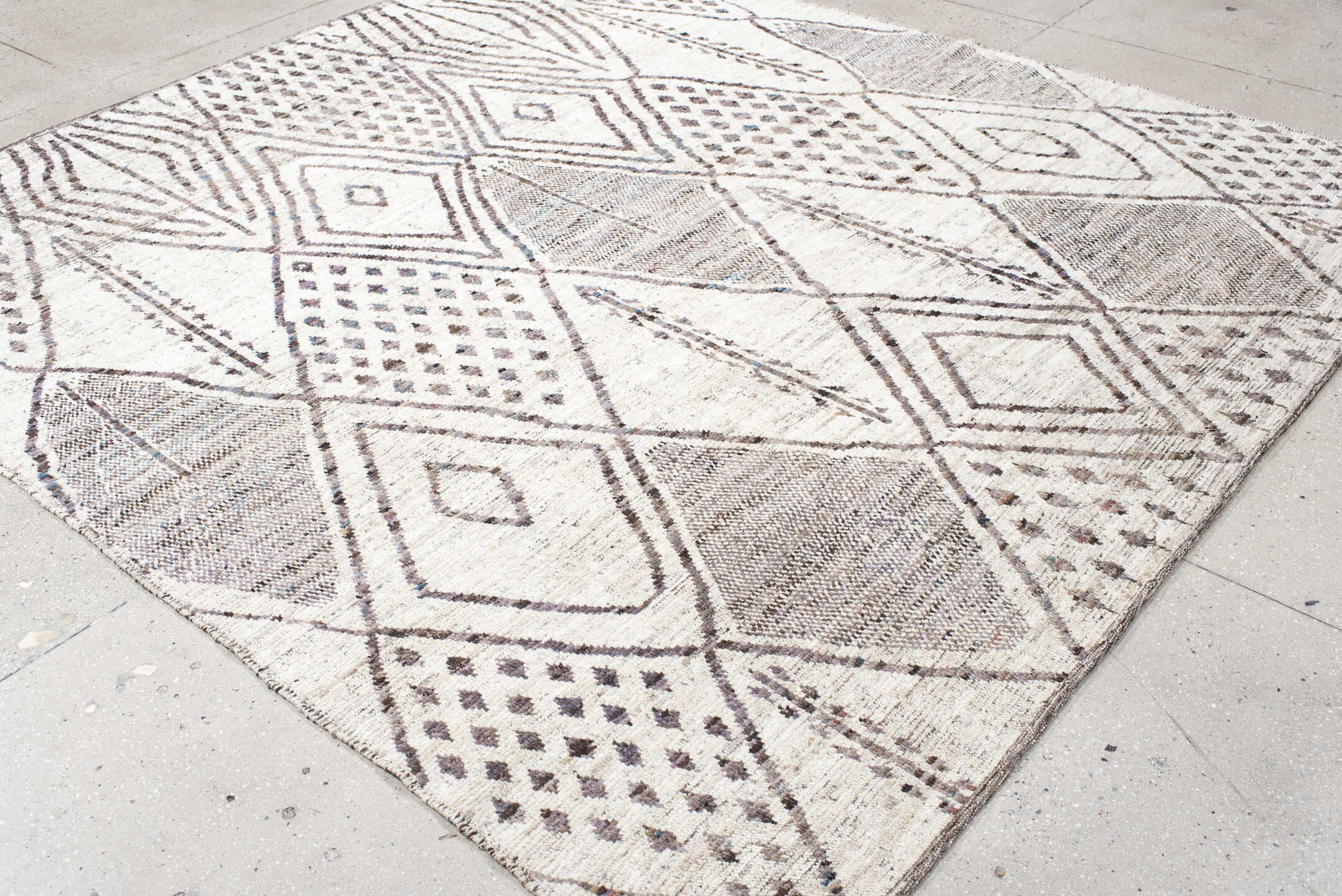 8' x 9' one-of-a-kind handmade vintage Tulu rug. Color palette: black, dark gray, gainsboro, gray, light gray, linen