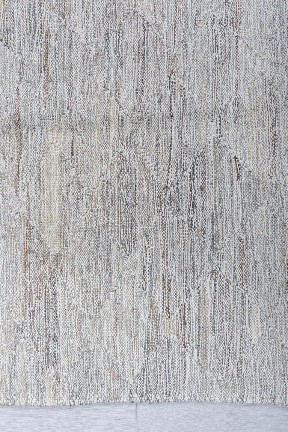 4' x 6' one-of-a-kind handmade vintage Kilim small size rug. Color palette: ivory, light gray, taupe, beige, greige, gray