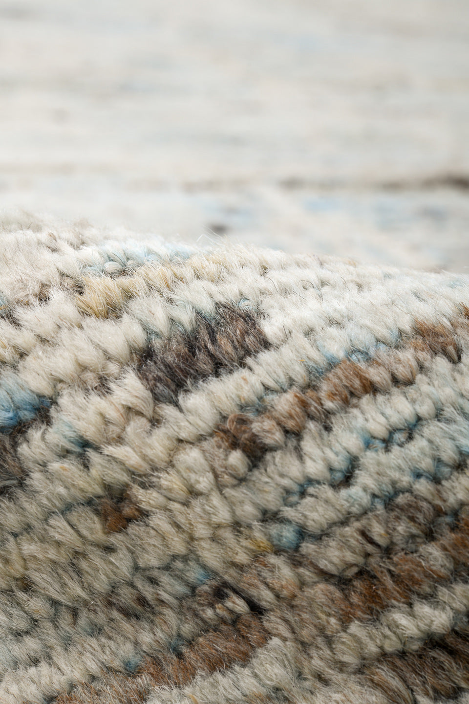 10' x 14' one-of-a-kind handmade vintage Tulu large size rug. Color palette: gray, light gray, off-white, gainsboro, linen