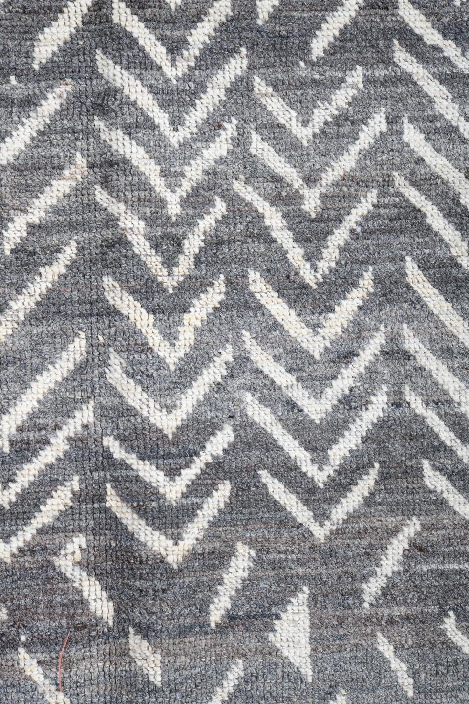 5' x 9' one-of-a-kind handmade vintage Tulu medium size rug. Color palette: black, dark gray, dim gray, gainsboro, gray