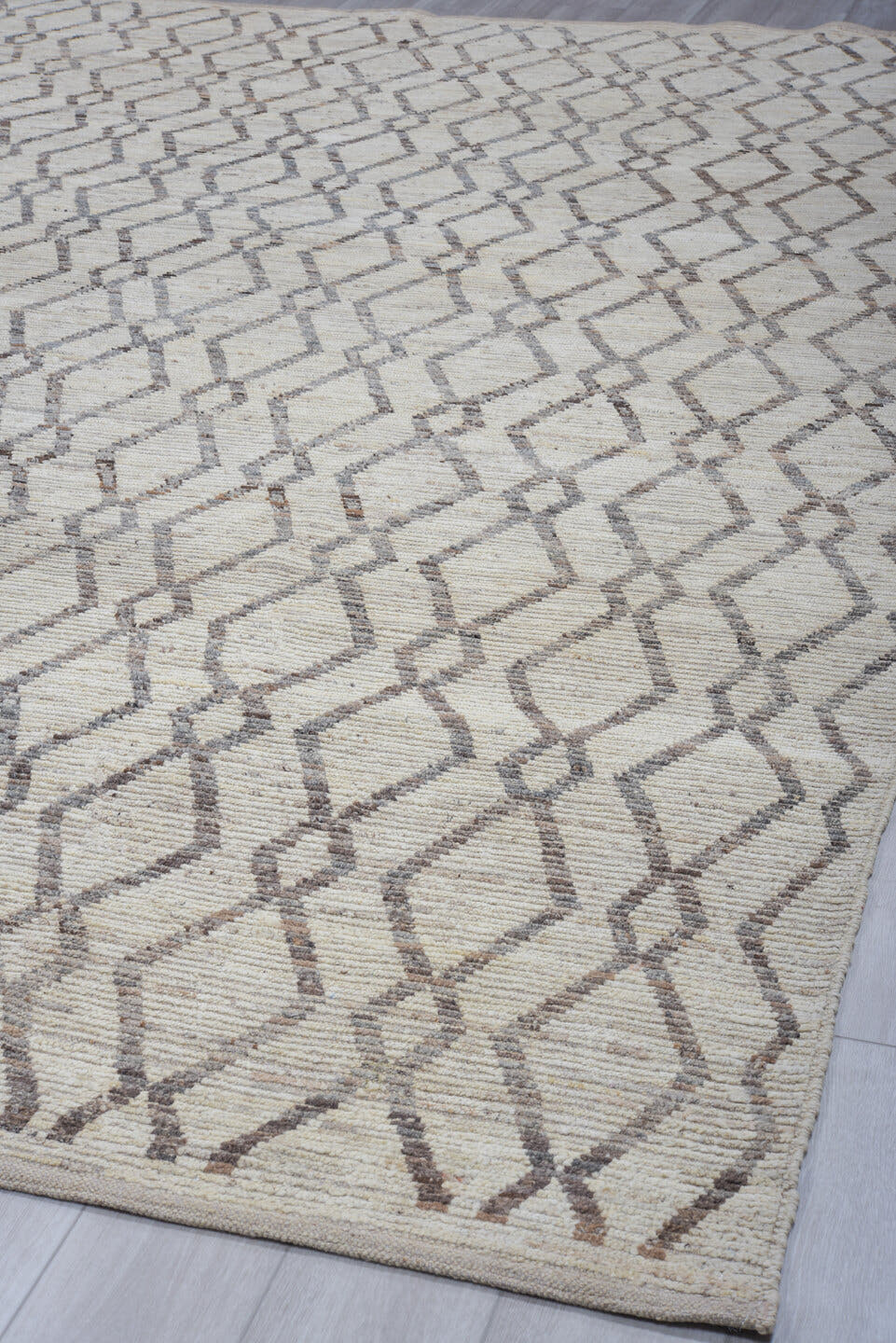 5' x 9' one-of-a-kind handmade vintage Tulu medium size rug. Color palette: ivory, gray, taupe, beige