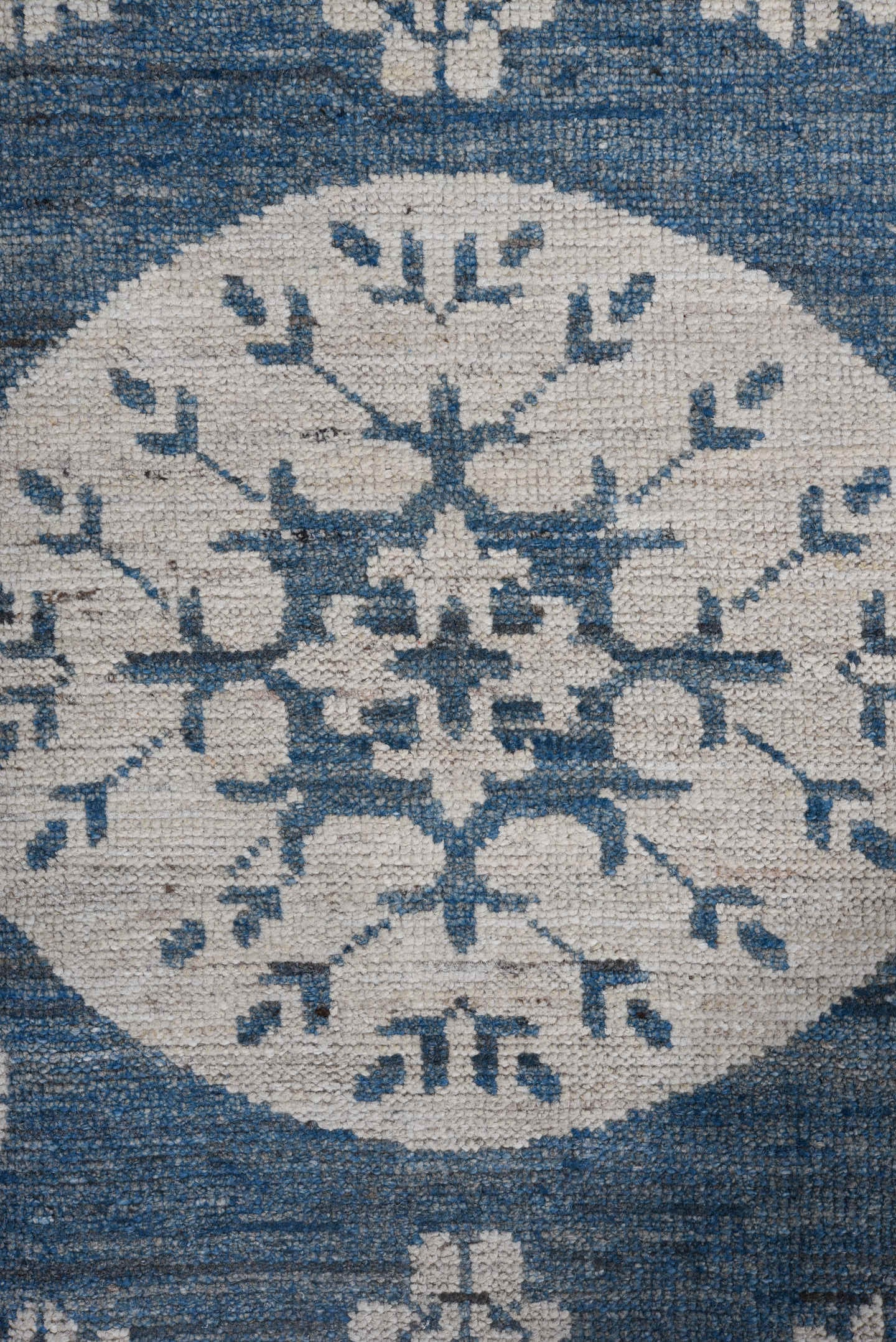 8' x 10' one-of-a-kind handmade vintage Oushak large size rug. Color palette: blue, ivory, slate, gray