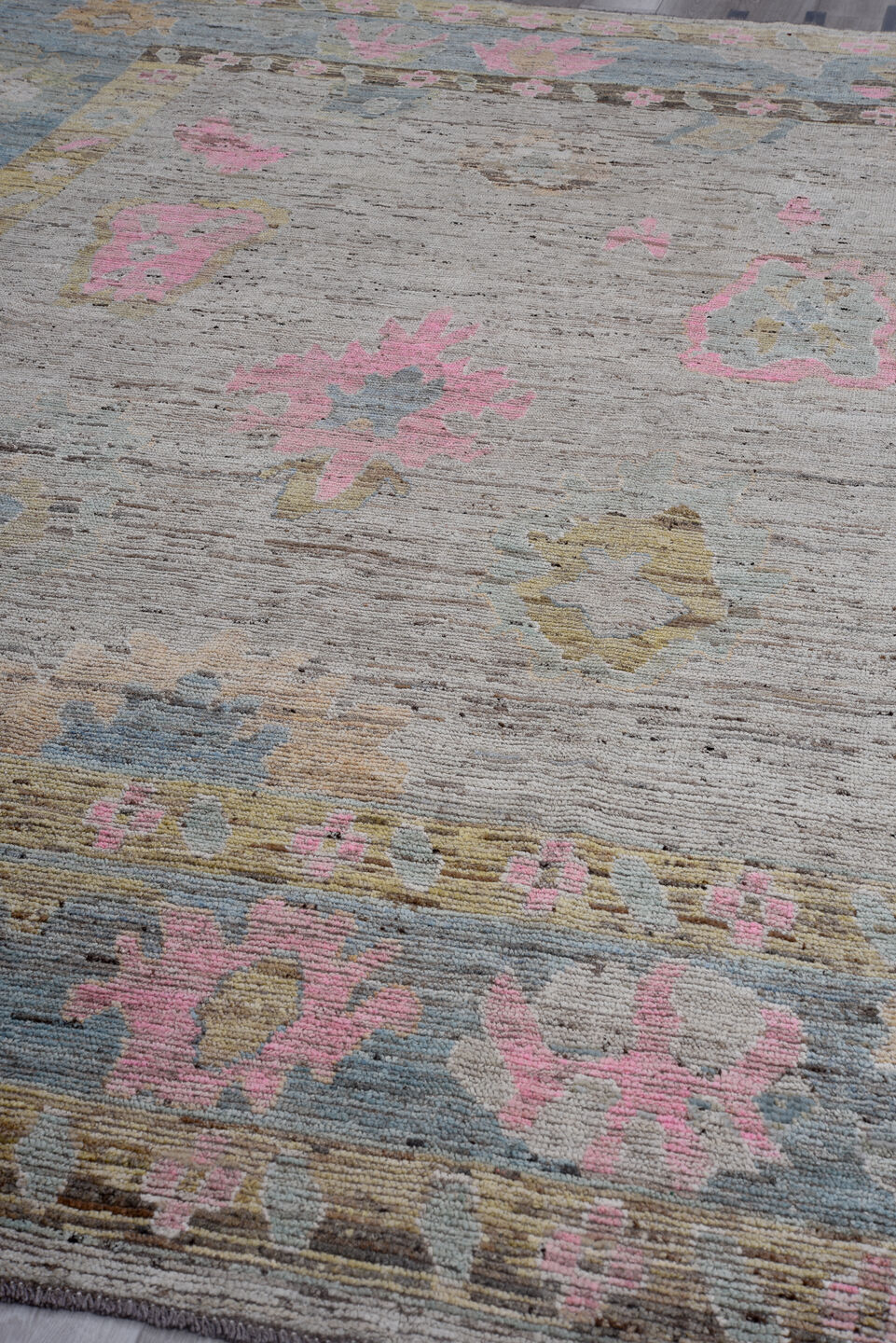 10' x 13' one-of-a-kind handmade vintage Oushak oversize rug. Color palette: gray, pale blue, blush, taupe, sand, ivory