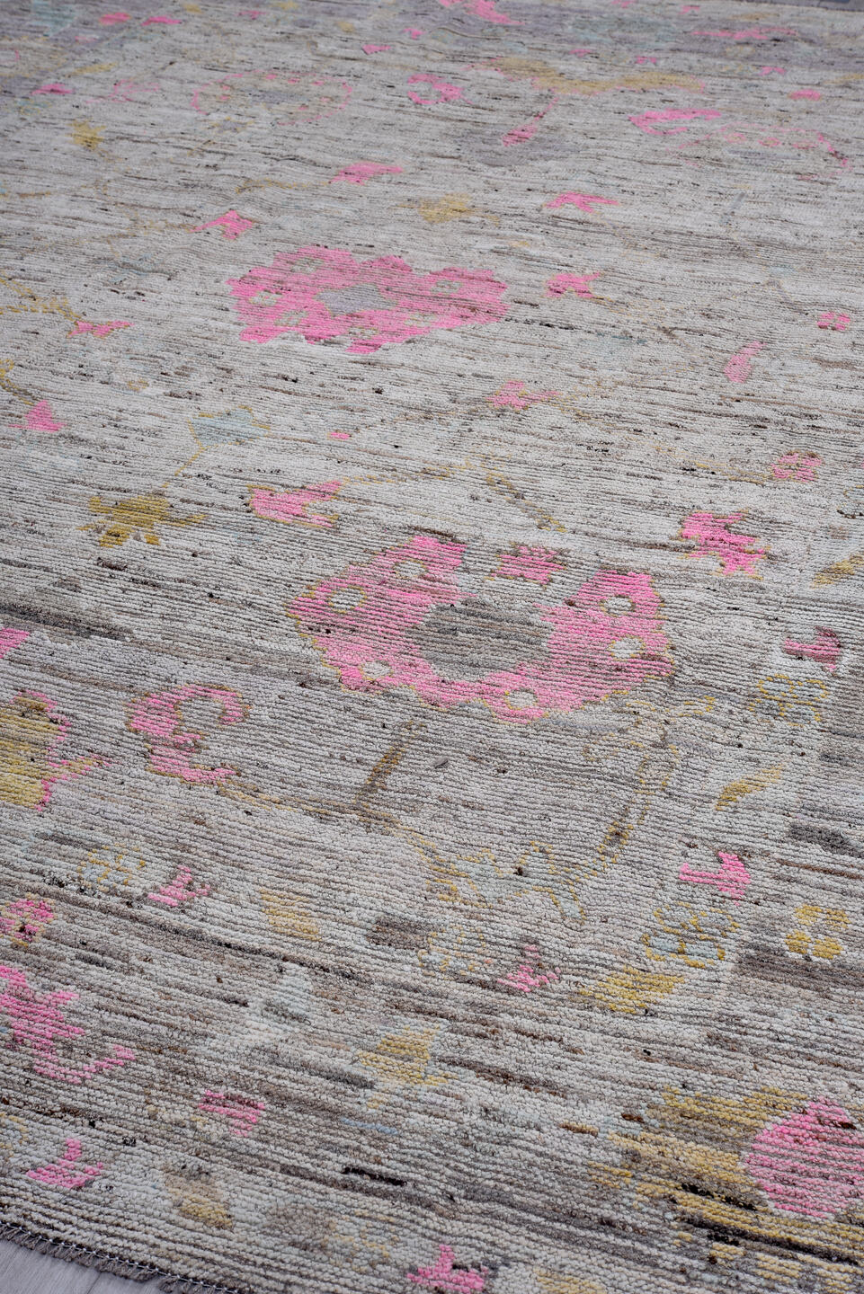 9' x 11' one-of-a-kind handmade vintage Oushak large size rug. Color palette: gray, pink, ivory, gold, taupe, beige