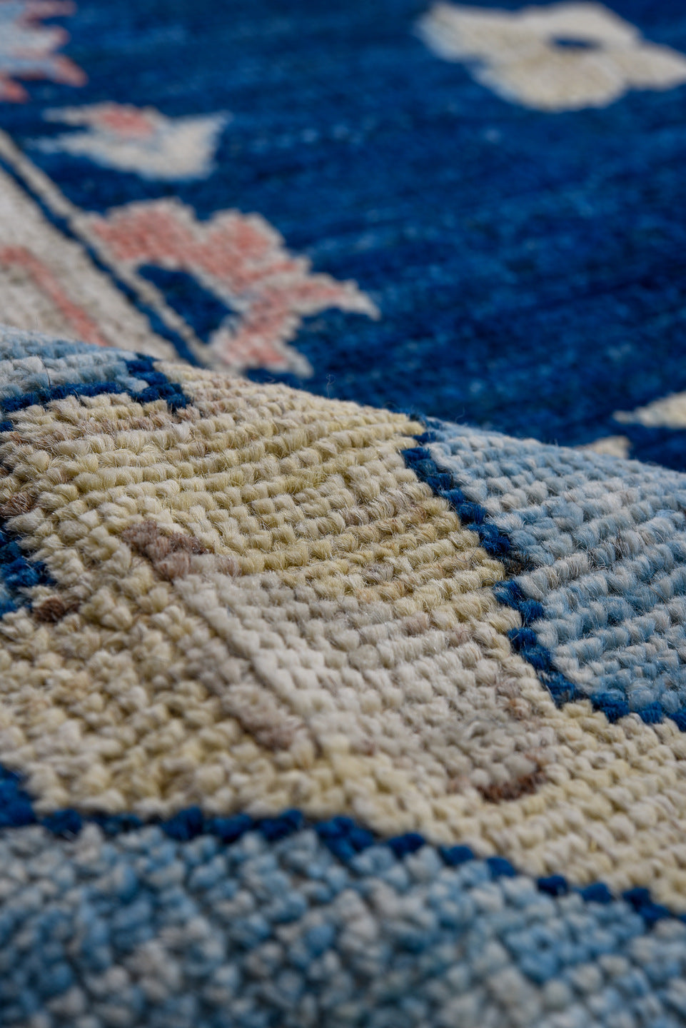 9' x 11' one-of-a-kind handmade vintage Oushak large size rug. Color palette: black, blue, brown, gainsboro, gray