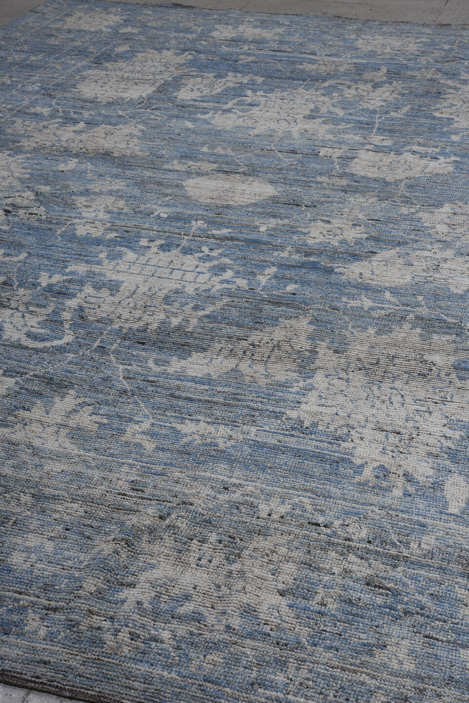 10' x 13' one-of-a-kind handmade vintage Oushak large size rug. Color palette: blue, ivory, slate, steel_blue, gray