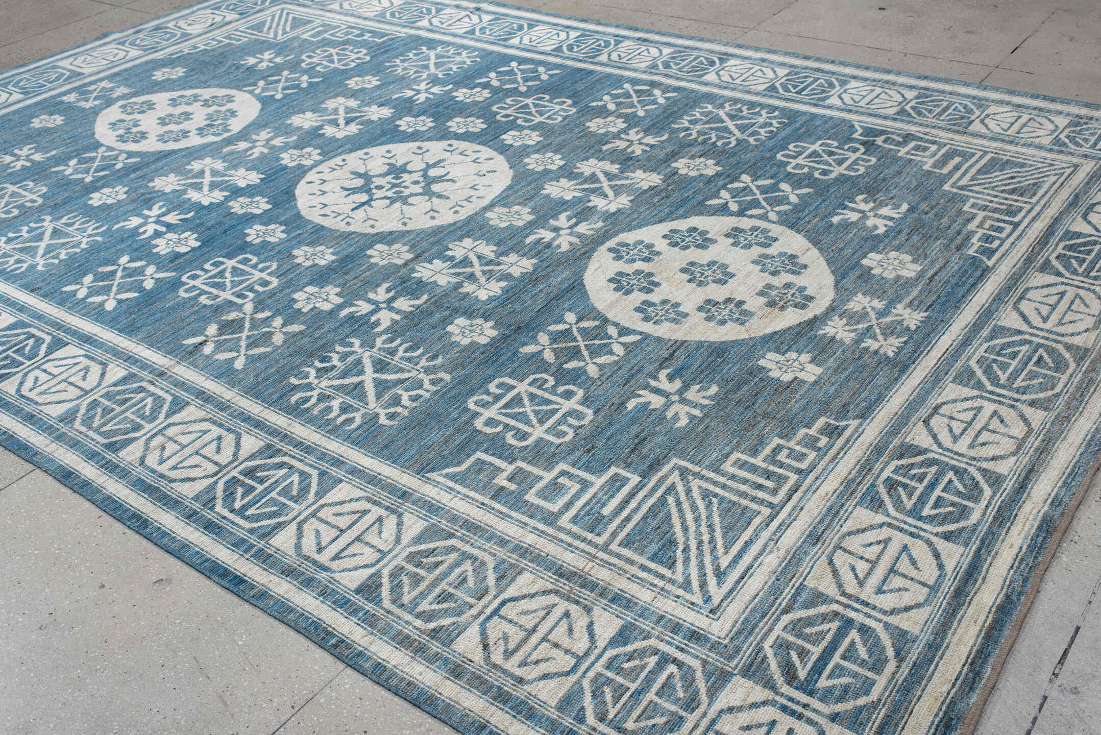 9' x 14' one-of-a-kind handmade vintage Oushak large size rug. Color palette: blue, ivory, slate, cream, gray