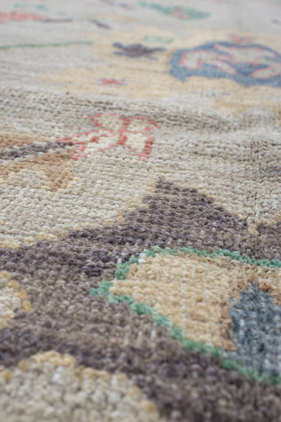9' x 14' one-of-a-kind handmade vintage Oushak large size rug. Color palette: ivory, pale gray, aqua, coral, blue, sage