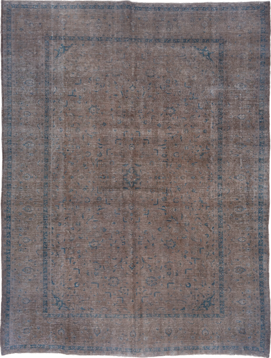 9' x 13' one-of-a-kind handmade vintage Sivas large size rug. Color palette: blue, dark gray, gray, light gray, silver