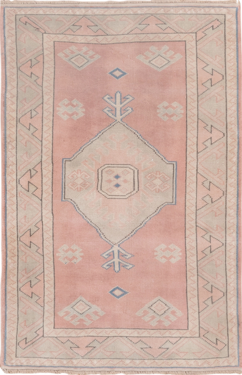 3' x 4' one-of-a-kind handmade vintage Oushak small size rug. Color palette: gray, light gray, off-white, pink, snow, white