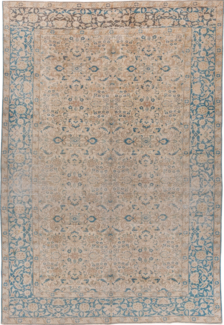 6' x 9' one-of-a-kind handmade vintage Sivas medium size rug. Color palette: brown, gray, light gray, off-white, pink, snow