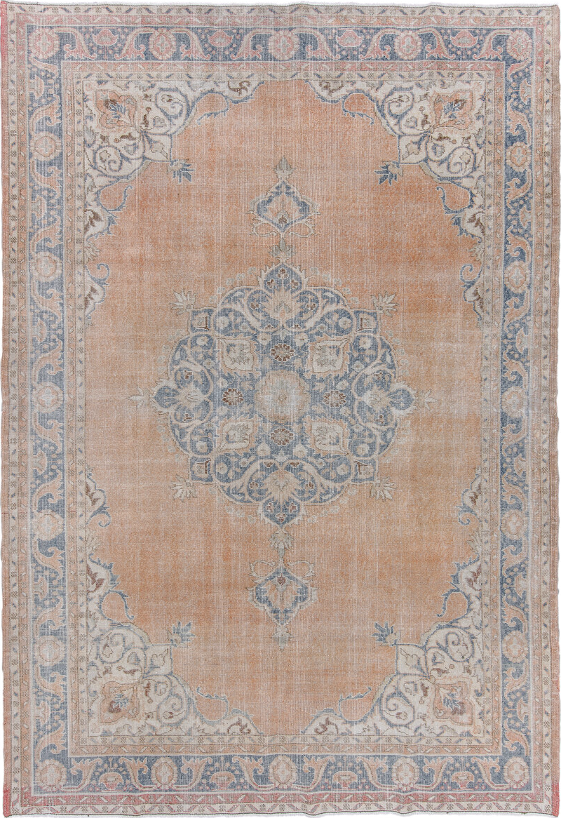 7' x 10' one-of-a-kind handmade vintage Sparta large size rug. Color palette: brown, dark gray, gray, light gray, off-white