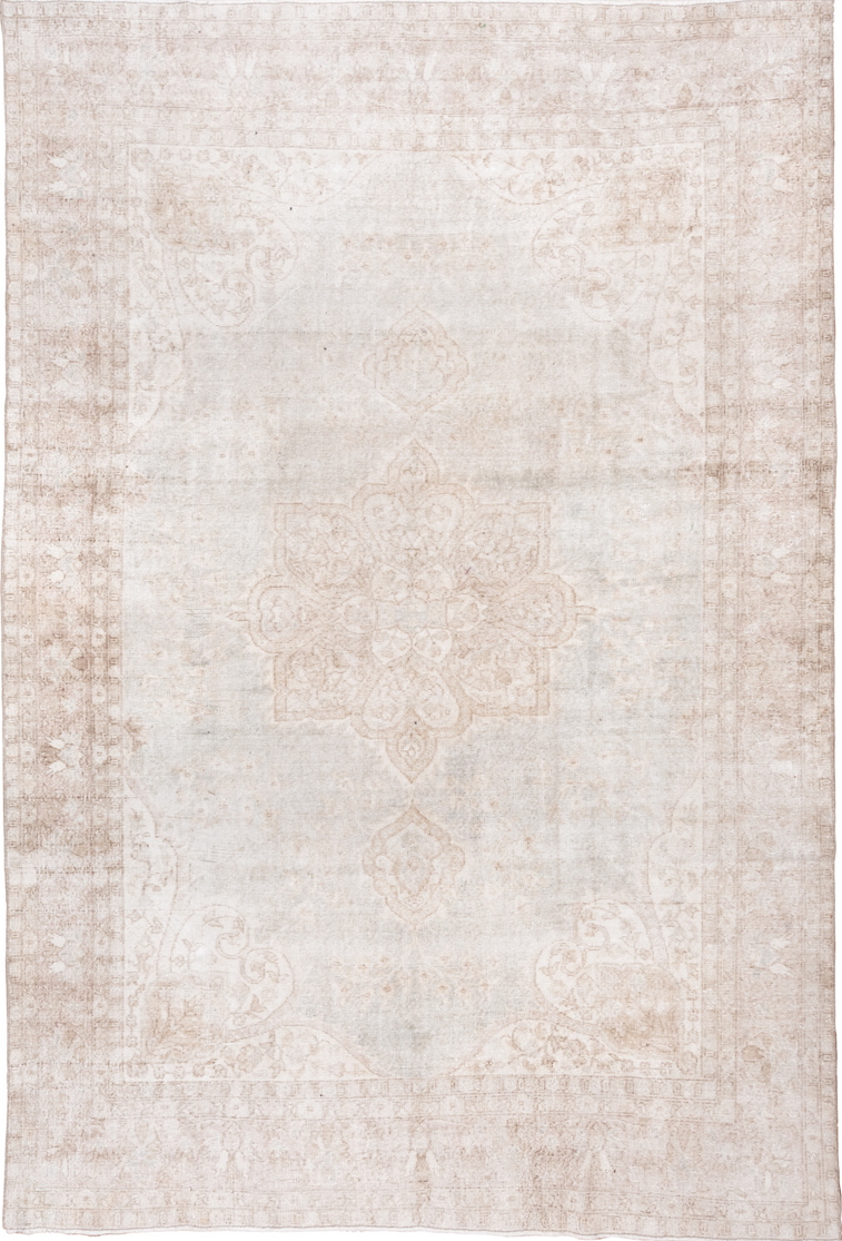 7' x 10' one-of-a-kind handmade vintage Sparta large size rug. Color palette: gainsboro, gray, lavender blush, light gray