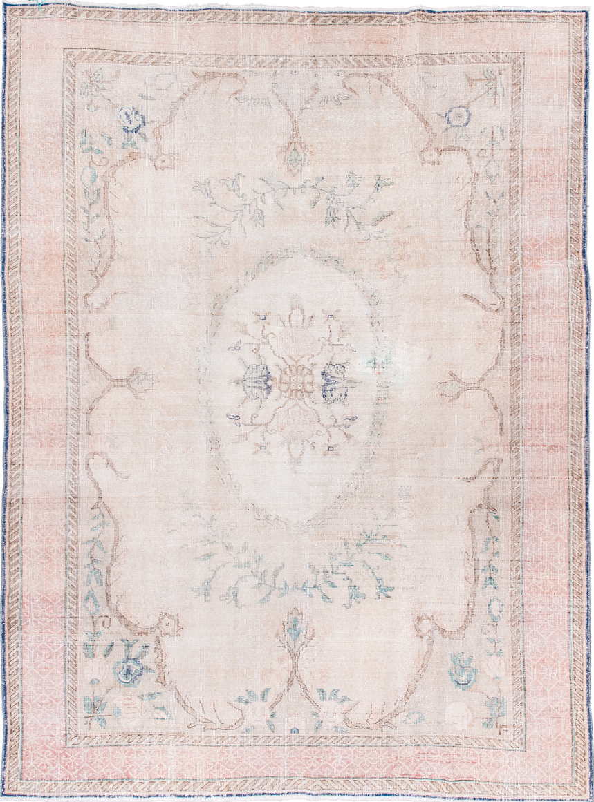 7' x 9' one-of-a-kind handmade vintage Sparta rug. Color palette: gainsboro, gray, lavender blush, light gray, linen