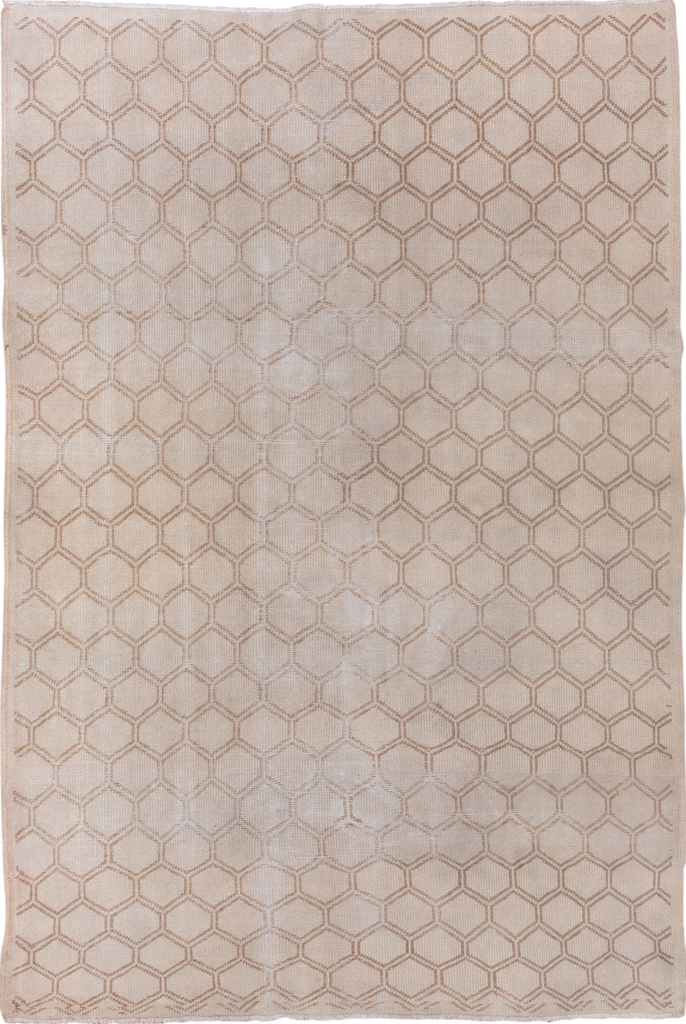 5' x 8' one-of-a-kind handmade vintage Oushak medium size rug. Color palette: gray, light gray, off-white, pink, snow, white