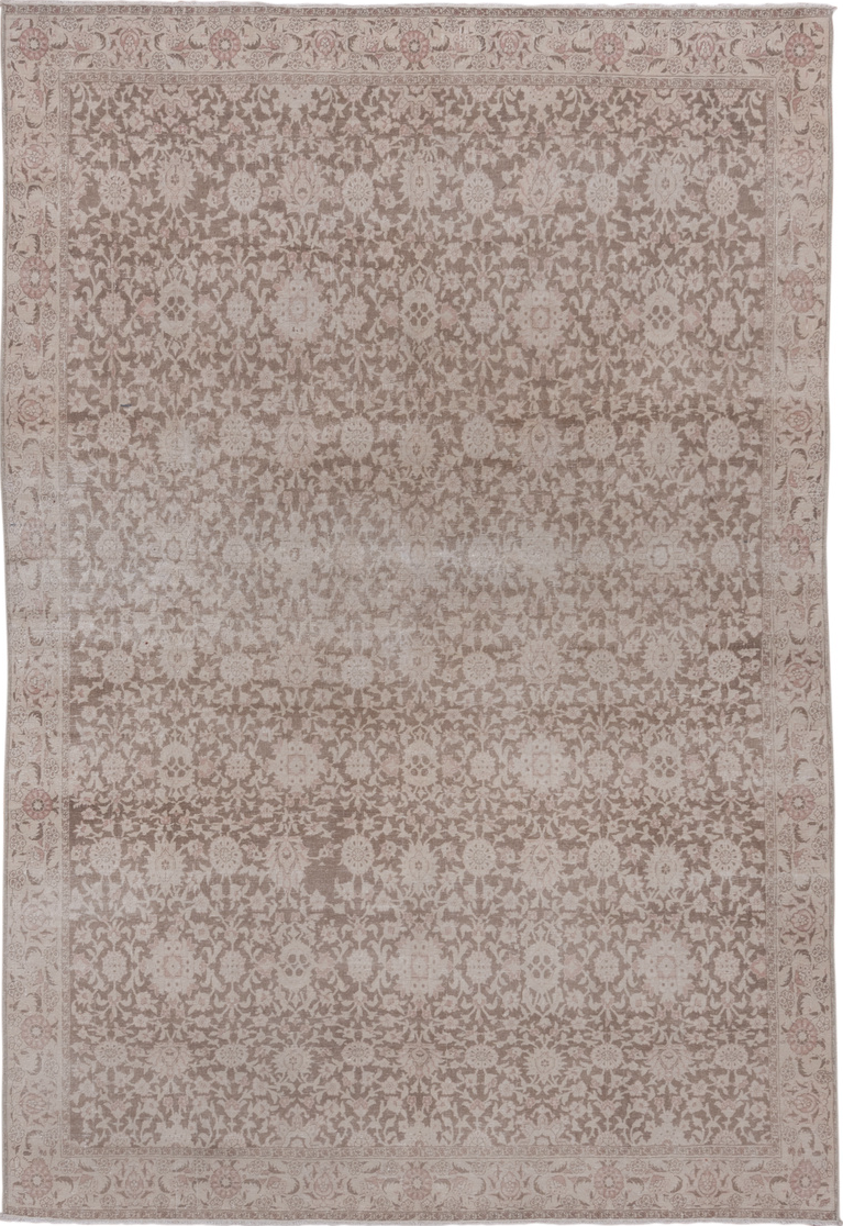 6' x 9' one-of-a-kind handmade vintage Hereke medium size rug. Color palette: gainsboro, gray, light gray, off-white, pink