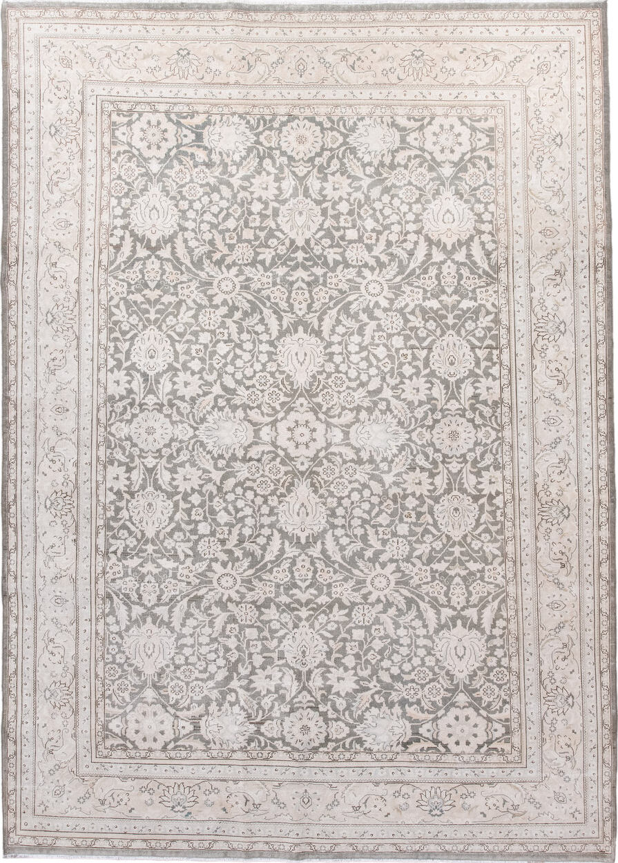 6' x 9' one-of-a-kind handmade vintage Sivas medium size rug. Color palette: brown, dark gray, dim gray, gainsboro, gray