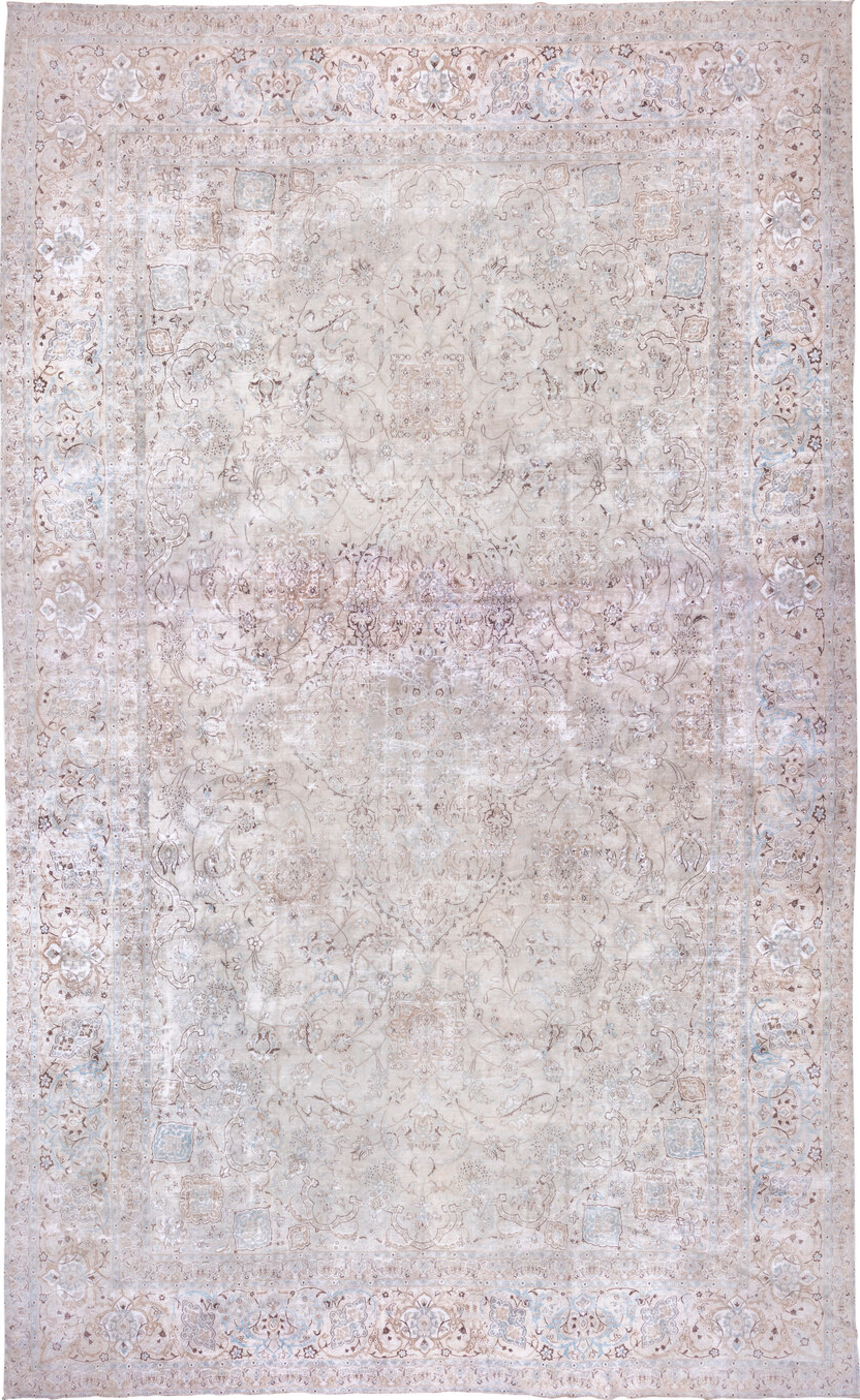 15' x 25' one-of-a-kind handmade vintage Sivas oversize rug. Color palette: gainsboro, ghost white, gray, lavender blush
