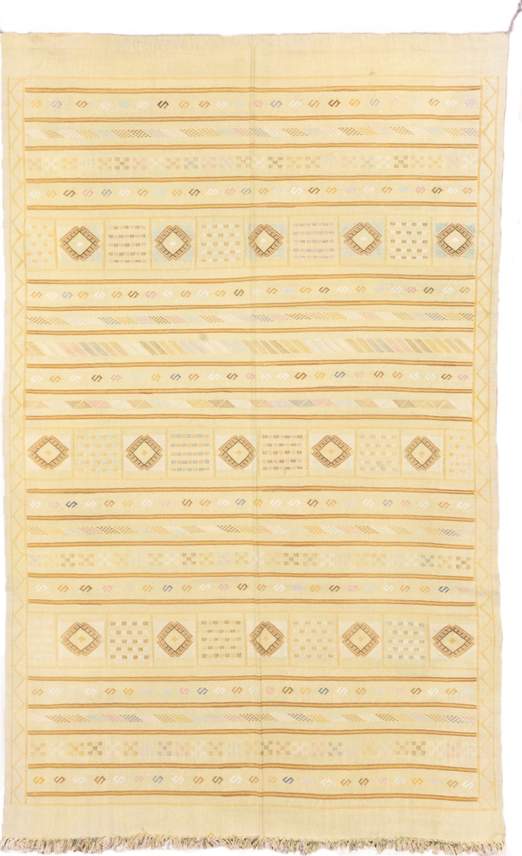 5' x 8' one-of-a-kind handmade vintage Cactus Kilim medium size rug. Color palette: antiquewhite, blanched almond, brown