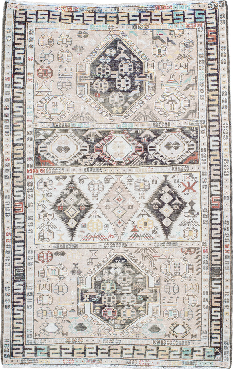 4' x 6' one-of-a-kind handmade vintage Sumak small size rug. Color palette: antiquewhite, beige, blue, brown, cornsilk